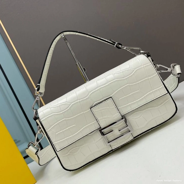HOT Leather Bag Baguette Crocodile Fendi In White Medium 0822